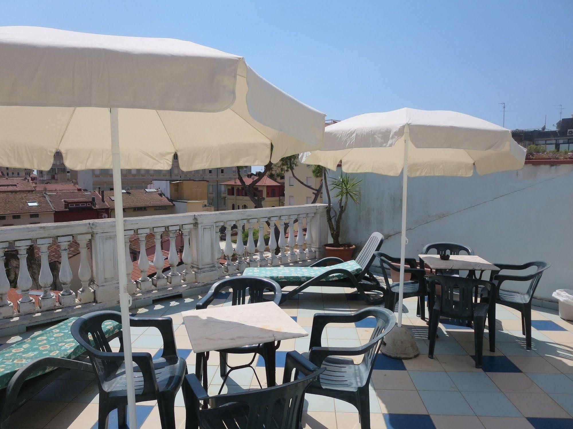 Massimo Hotel 3*
